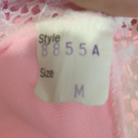 Vintage woman's pink with lace detail night gown size Medium - Picture 5 of 5